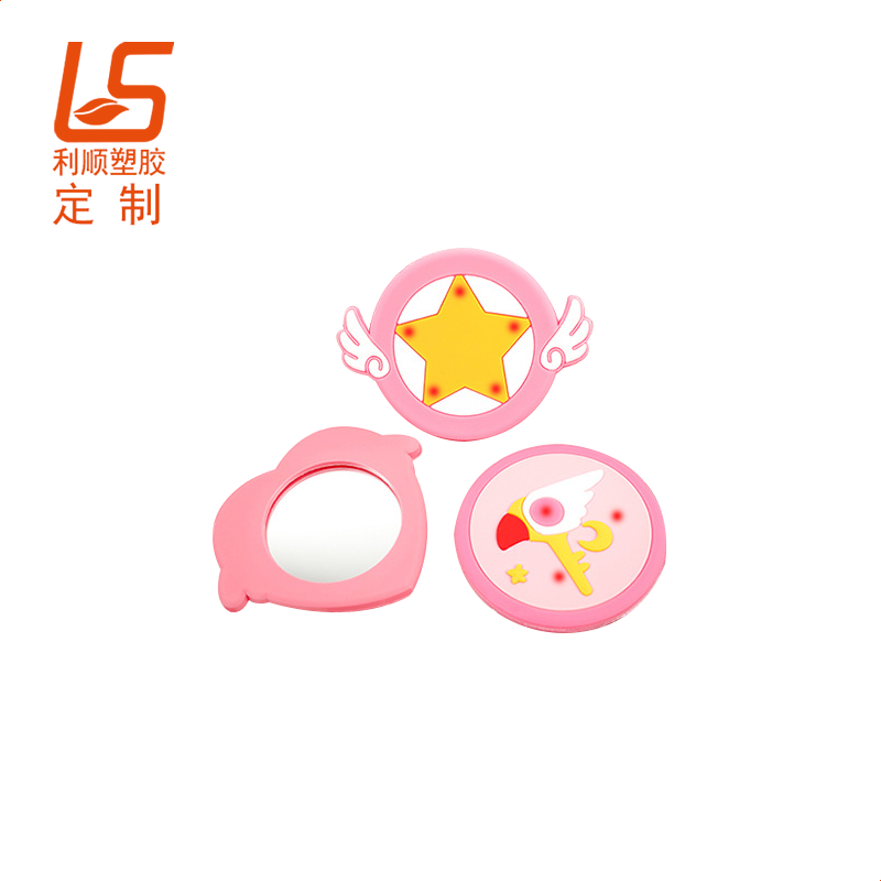 硅膠LED發光鑰匙扣完工后需對模具保養！